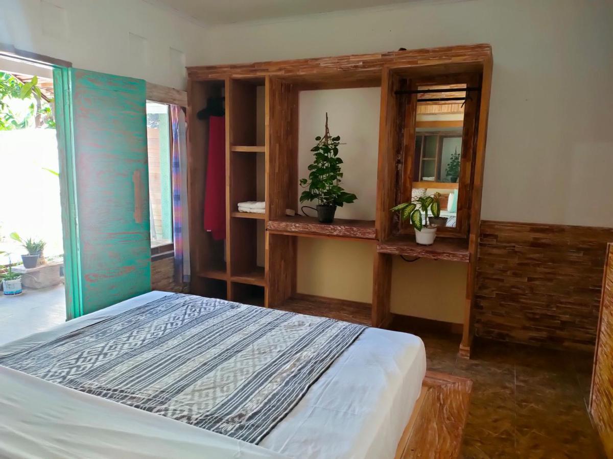 Is Oke House Holiday home *